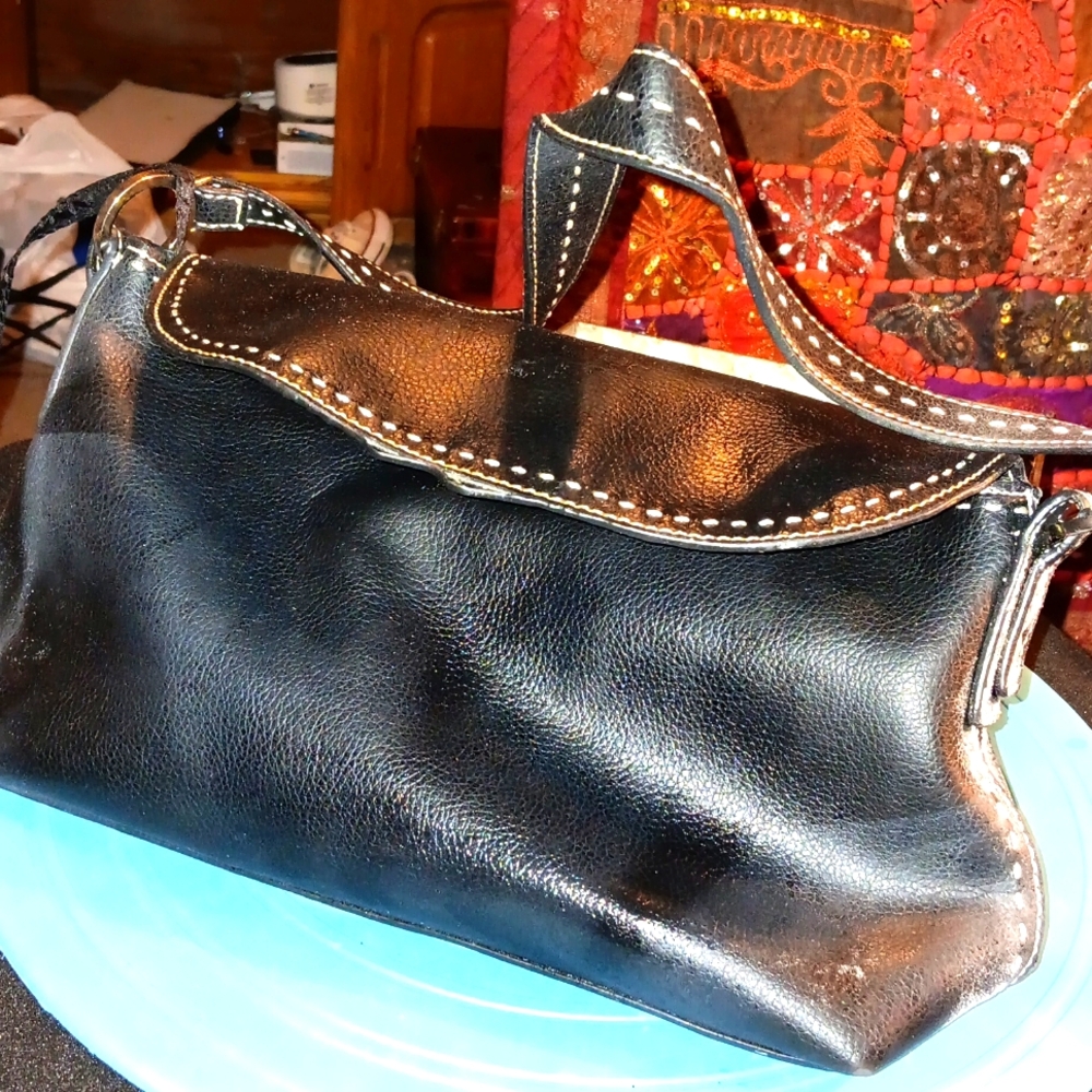 Tommy Hilfiger leather purse